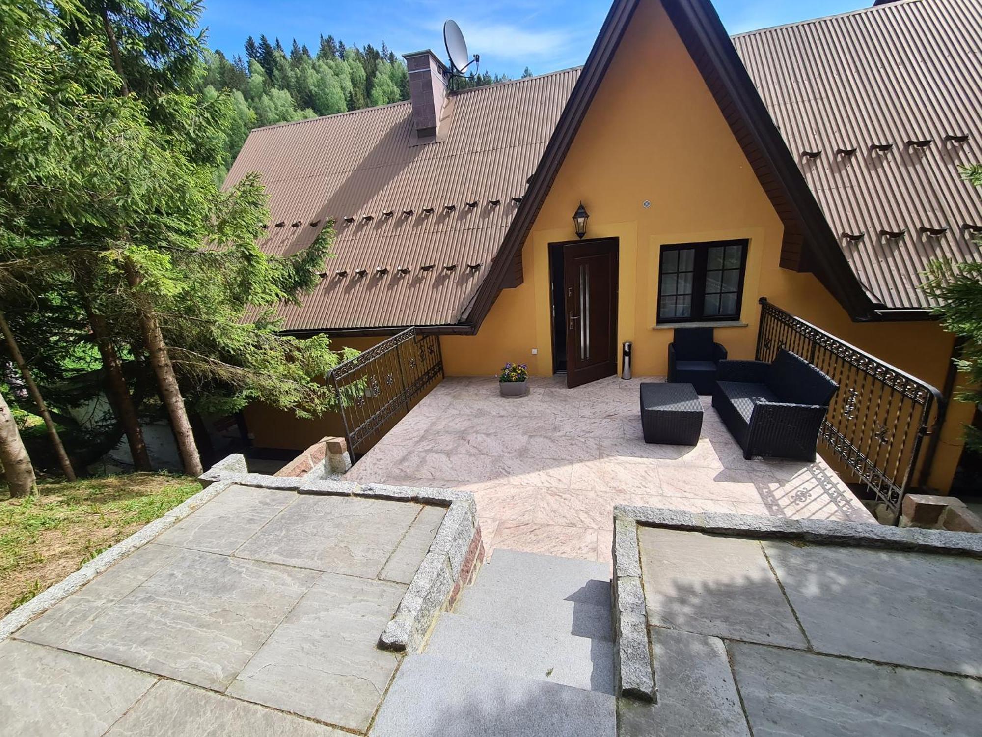 Pod Laskiem Krosnica  Extérieur photo